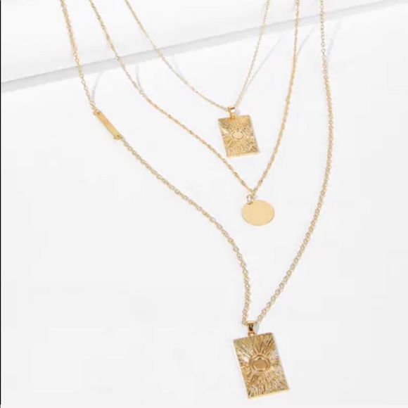 LAST ONE SALE Triple Layer Sunset Pendant Necklace - Picture 3 of 7